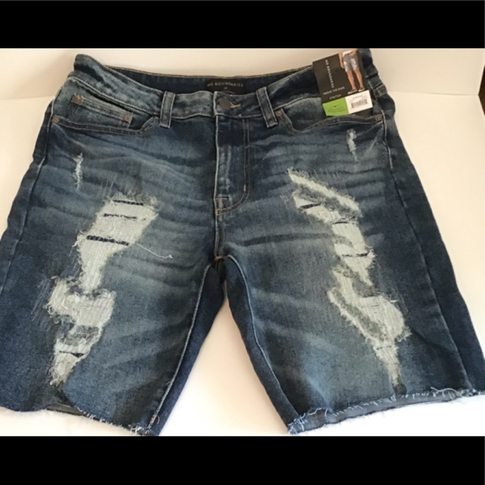 Jeans Men’s No Boundaries size 34 above the knee